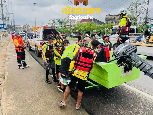 เม้งฮวดนครศรีฯ ร่วมใจช่วยเหลือผู้ประสบภัยน้ำท่วมหาดใหญ่